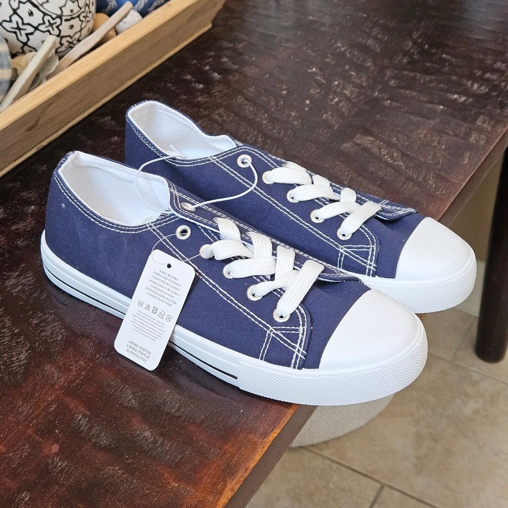 NWT JOSINY Women's Canvas Low Top Sneakers, Navy, Various Sizes